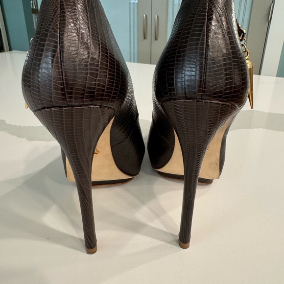 Rock & Republic high heeled pumps. Size 7 - Picture 10 of 14